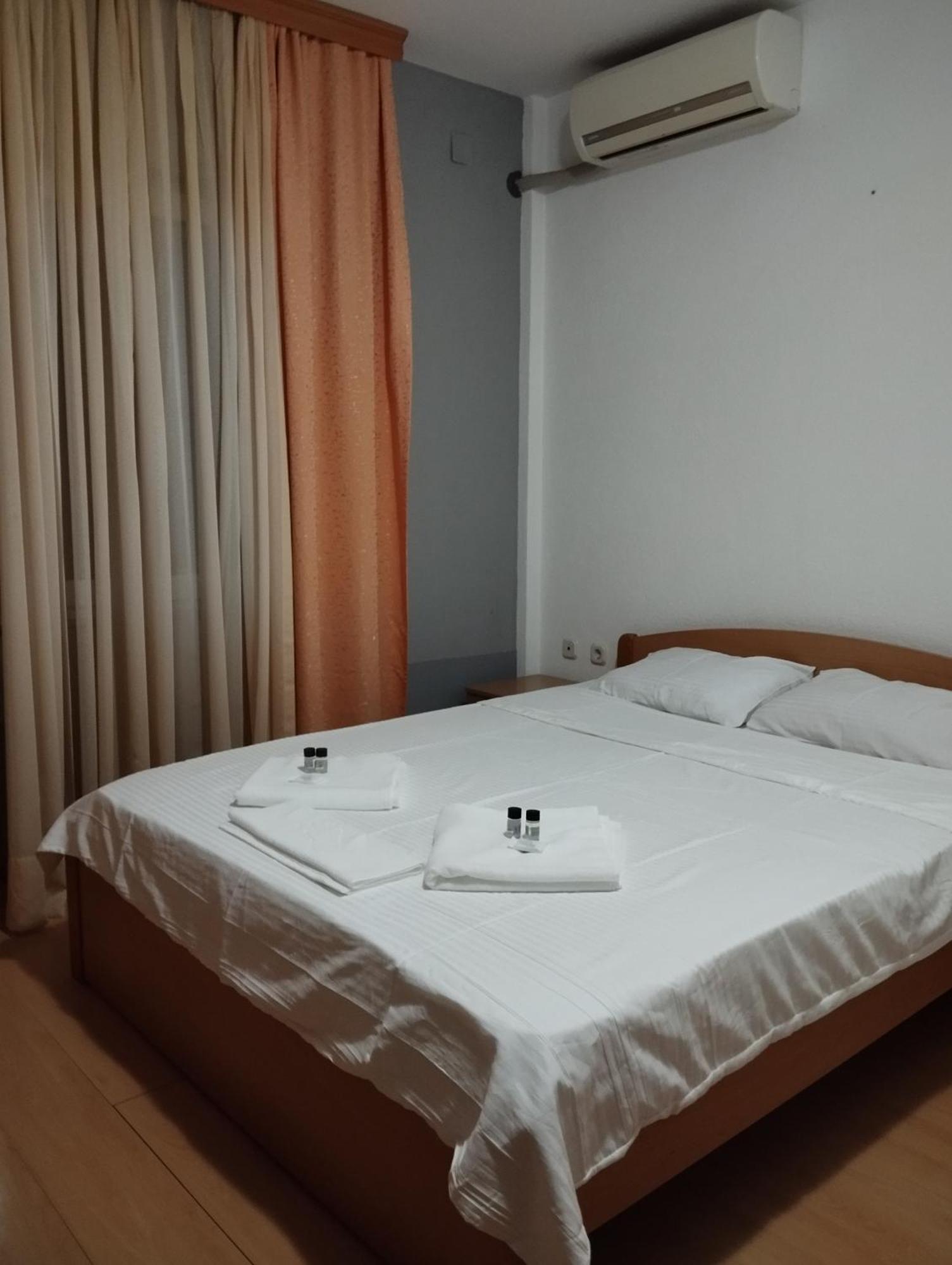 Hotel Ariston Struga Esterno foto