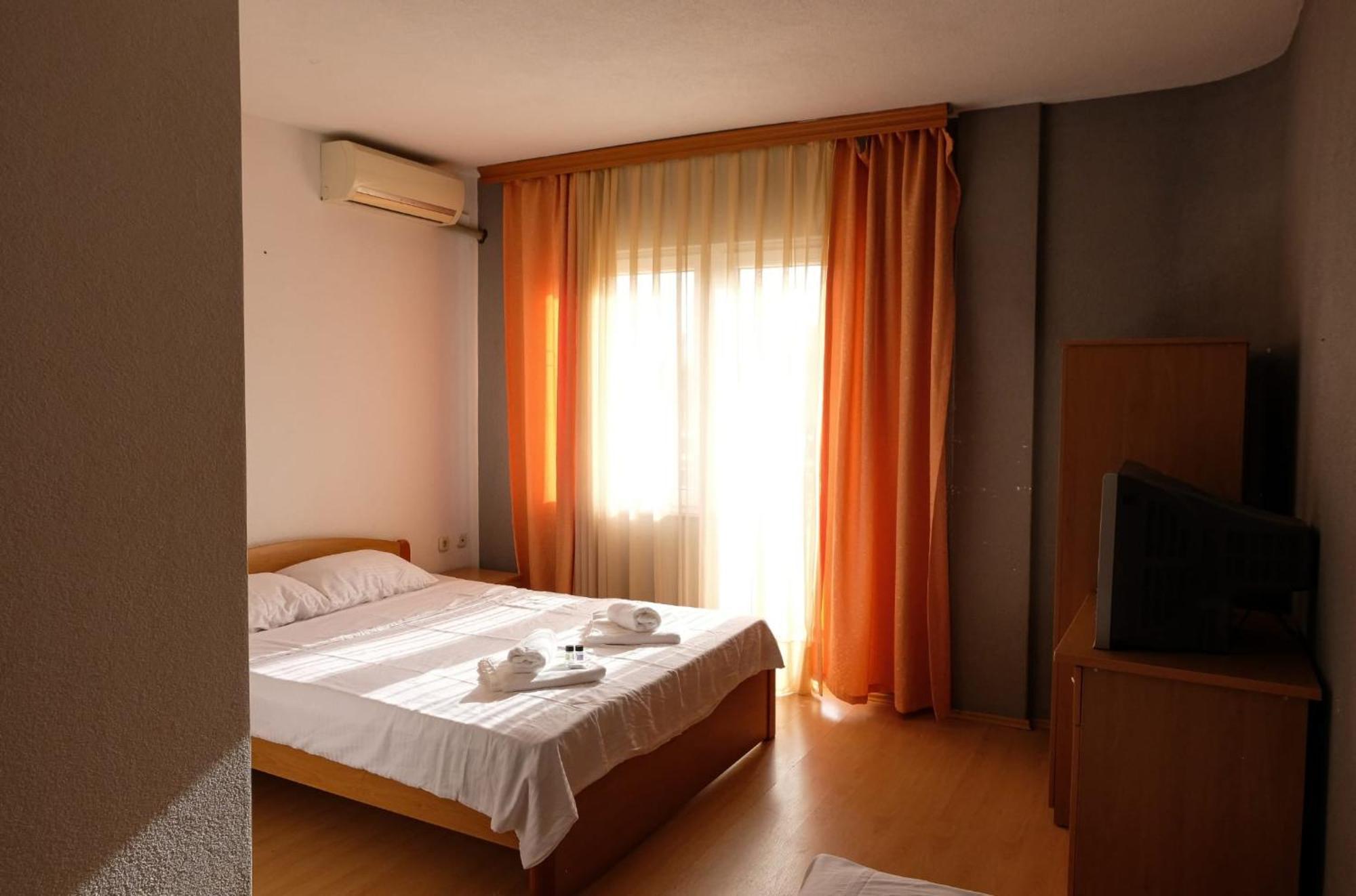 Hotel Ariston Struga Esterno foto
